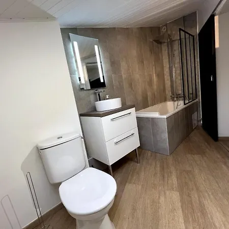 Et Spacieux - Centre - Parking - Cci Appartement